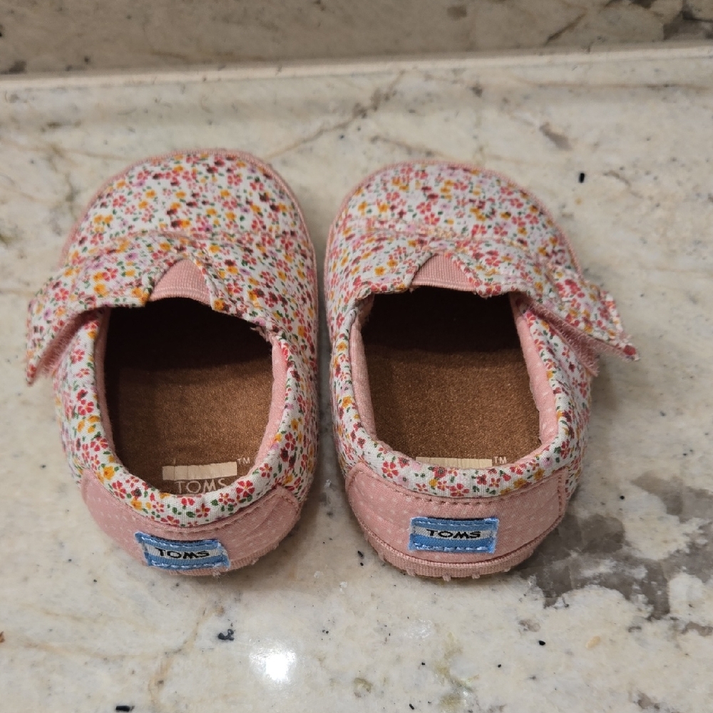 TOMS Baby Size 2- Floral Pink W/Velco Straps